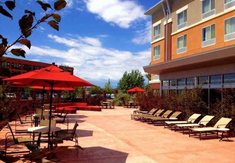 Springhill Suites By Marriott Pueblo Downtown Exterior photo